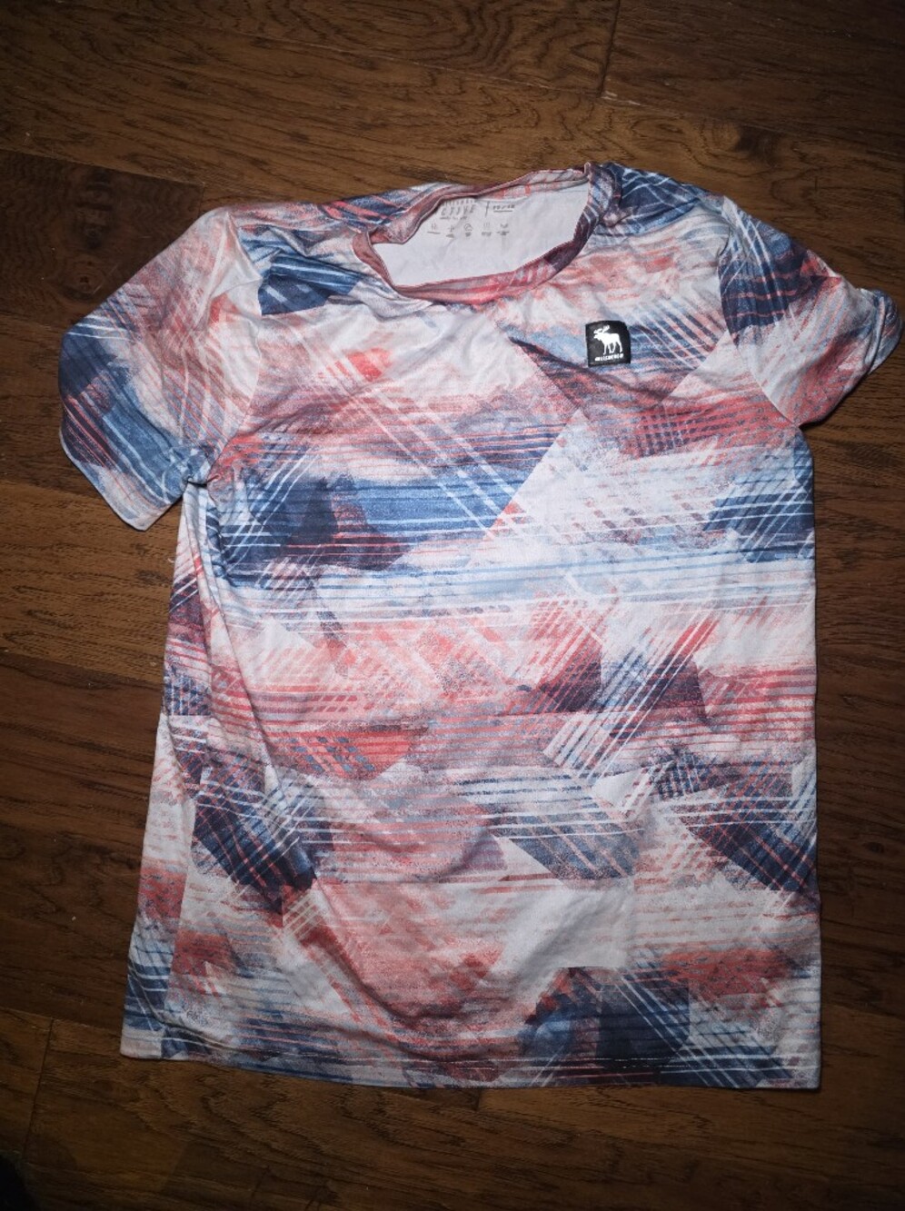 Abercrombie Active Kids Short Sleeve Tee in Blue & Red Geometric Print sz 15/16